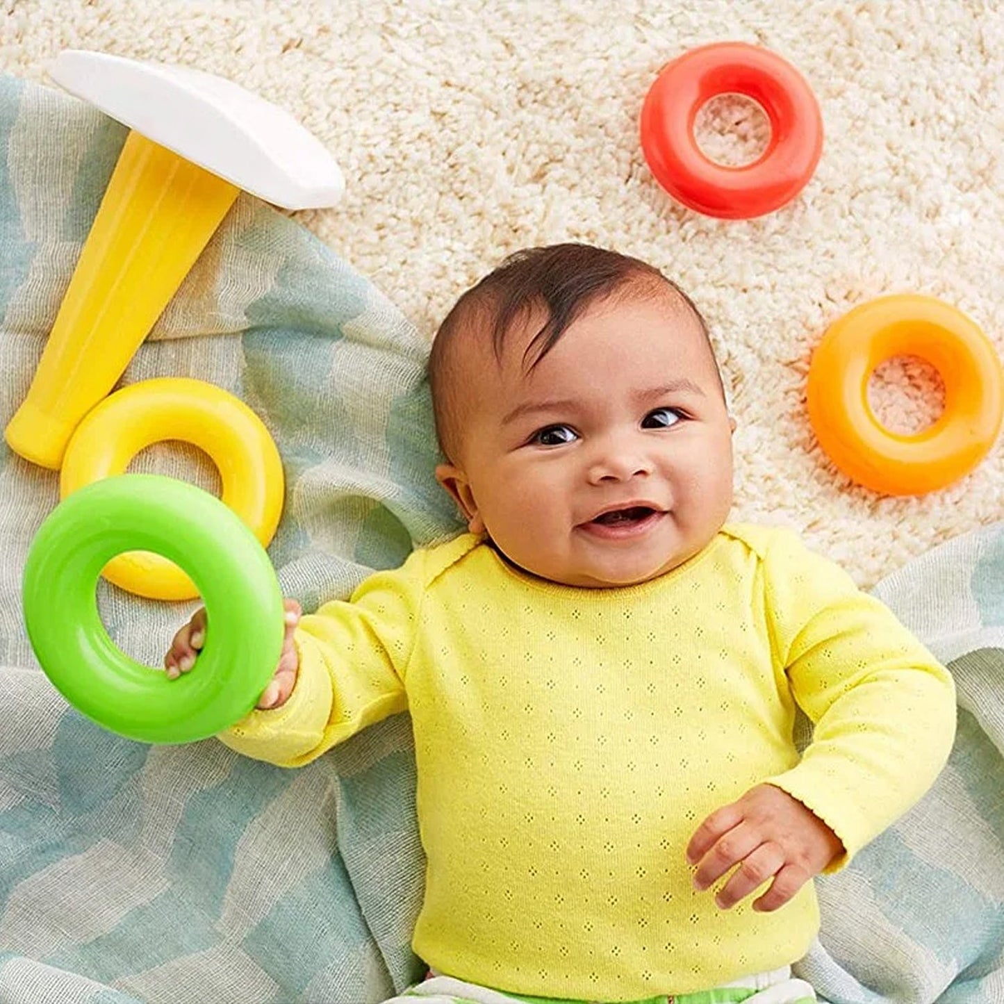 Wukusy 8017 plastic baby stacking rings toy, jumbo set of five colorful rings for kids educational play.