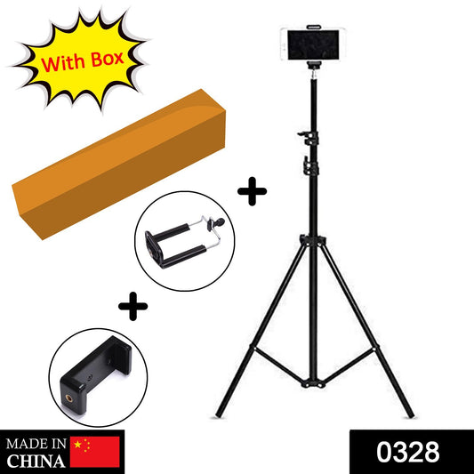 Wukusy 0328 artists portable lightweight metal display easel with weatherproof features, suitable for art displays and studio use.