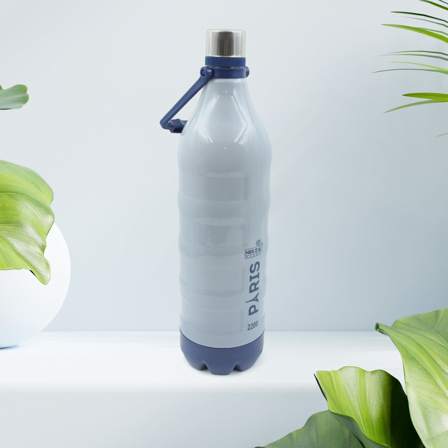 Wukusy plastic sports insulated water bottle with handle, BPA-free, leak-proof, 1500ml, suitable for kids, school, gym, and outdoor use