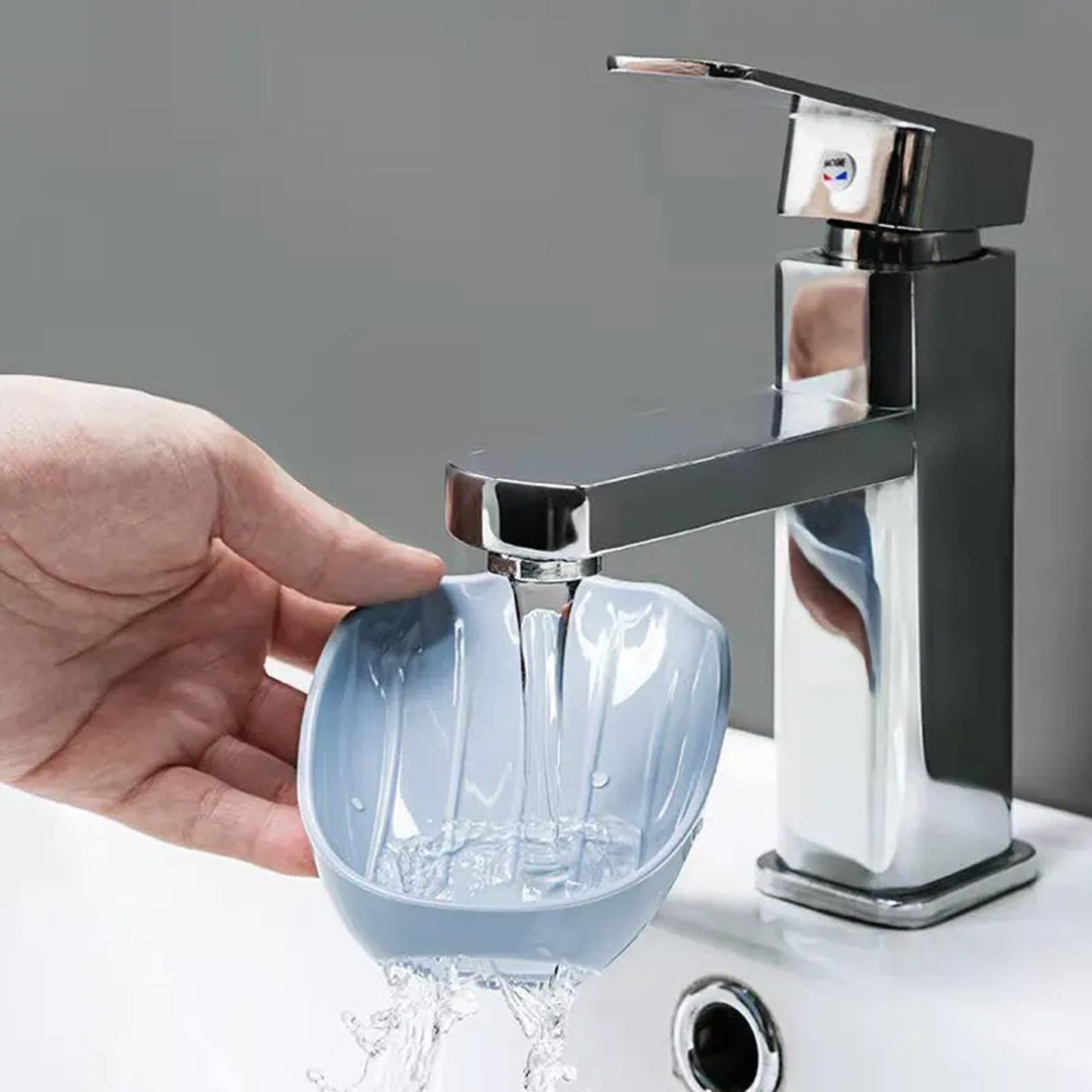 Wukusy wall-mounted soap dish with no-drill design, adjustable, self-draining waterfall soap holder for shower and bathroom.