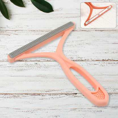 Wukusy portable hair and lint remover device for quick fabric lint and hair removal, compact and easy to use.