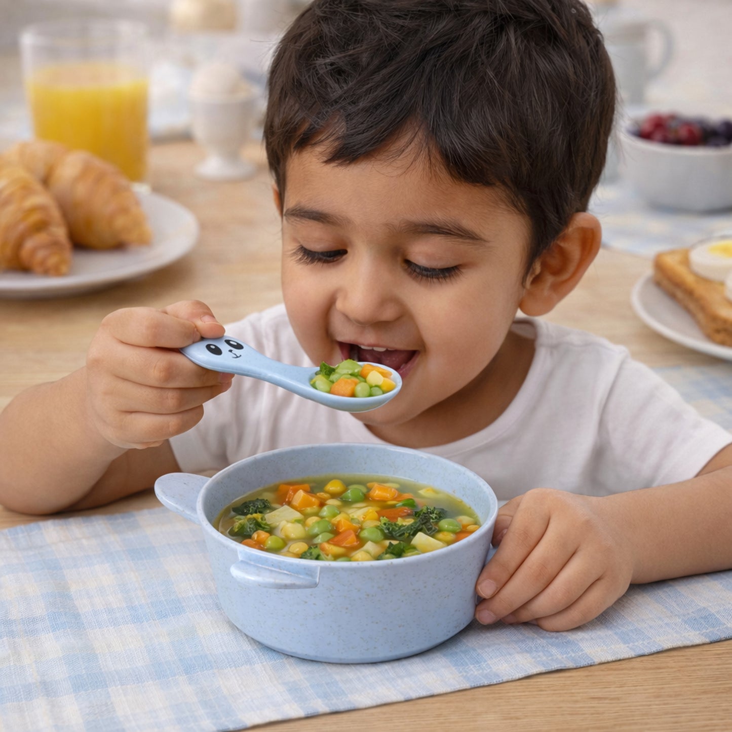 Wukusy wheat straw kids soup bowl with matching spoon, 240ml, set, lightweight eco-friendly dish for children