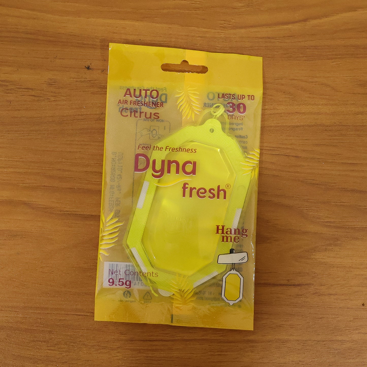 Wukusy hanging gel bathroom air freshener with citrus scent, 9.5g gel in clear container, designed for bathroom air freshness.