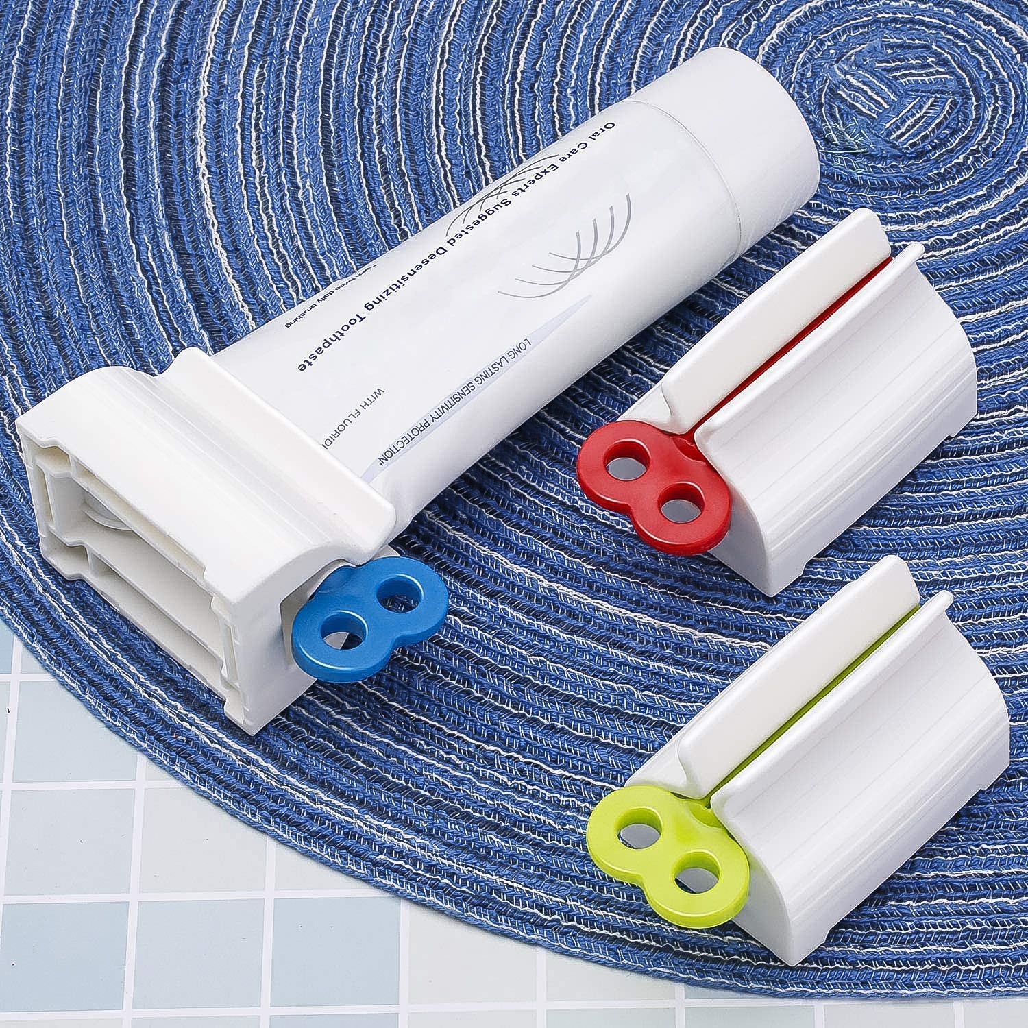Wukusy premium plastic tube squeezer dispenser set with 10 pieces, used for efficiently dispensing and sealing tubes in home improvement.