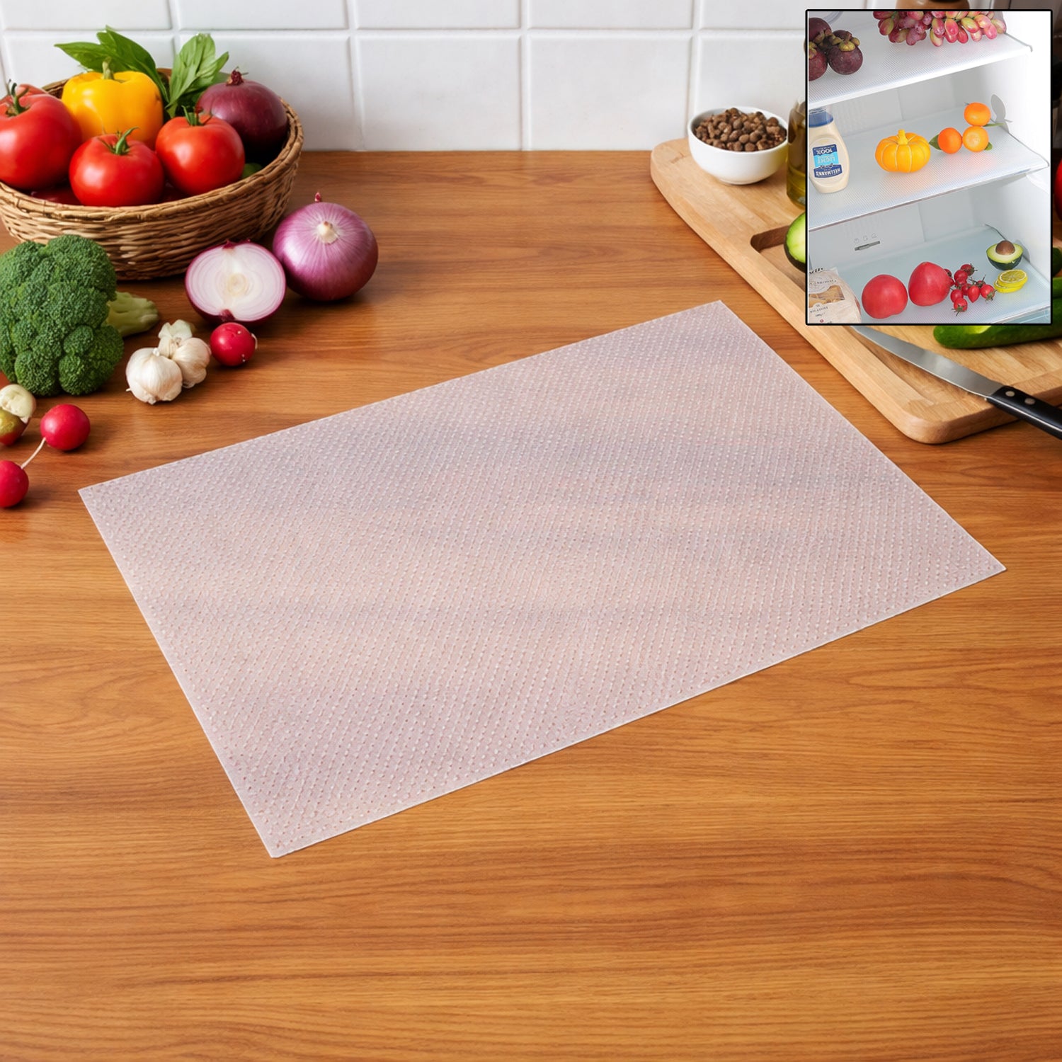 Transparent plastic fridge mat from Wukusy, measuring 45 x 29 cm, with a clear, protective surface for fridge organization.