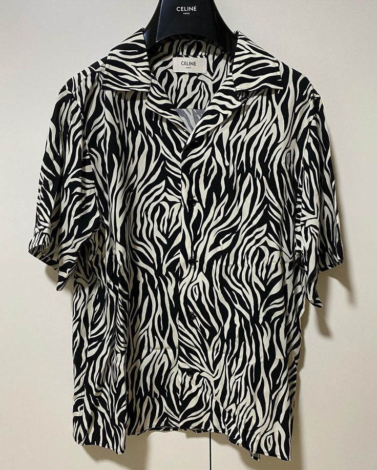 Men's regular fit printed casual shirt with spread collar from Drpshippr, featuring a stylish design and comfortable fit.