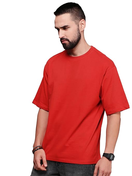 Men's oversized red T-shirt from Seasons featuring a relaxed fit and soft fabric, displayed in a front view.