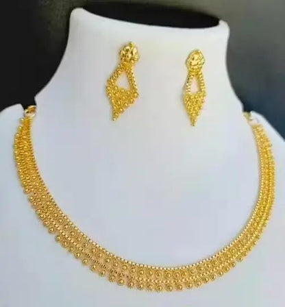 Gold-plated copper necklace set for women with matching earrings, adjustable choker jewelry, stylish and elegant for special occasions.