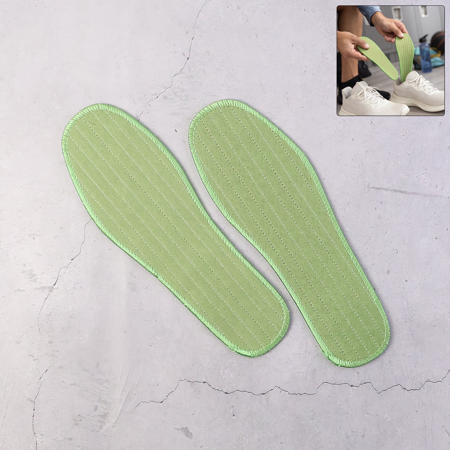 Pair of Wukusy premium comfort shoe insoles for daily foot support in size 38, featuring a mix of design patterns.