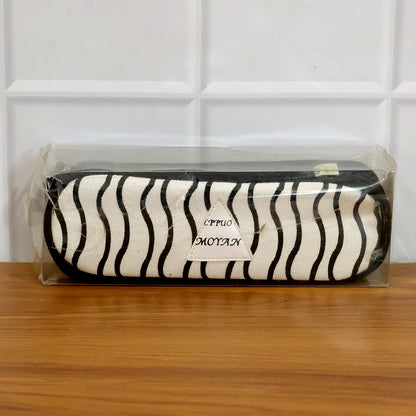 Wukusy premium fabric zipper pencil pouch with a sleek design, ideal for storing stationery and small accessories.