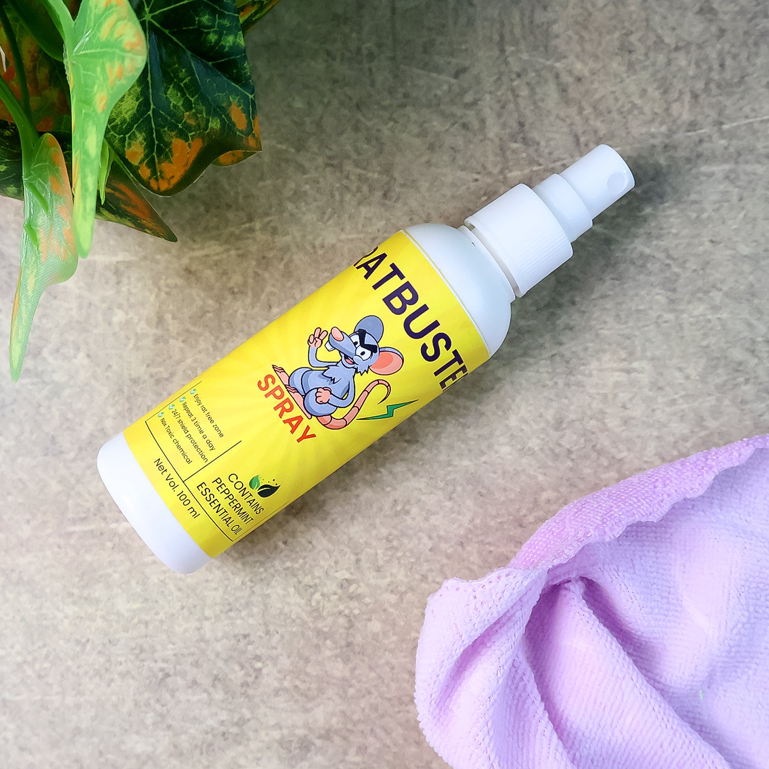 Wukusy rat repellent spray in a 100ml bottle, suitable for home use, with a spray nozzle and label visible.