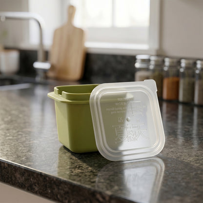 Wukusy plastic storage container box with lid, versatile and durable for organizing household items, shown with closed lid.