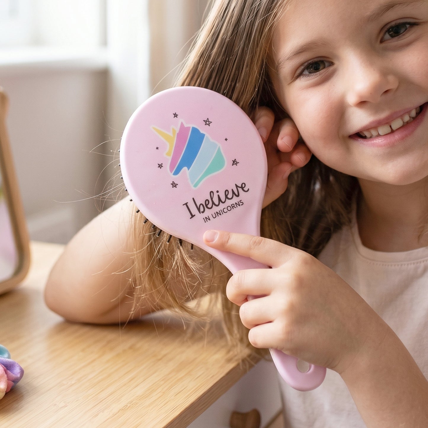 Wukusy premium grooming and styling hair comb with mixed design, showcasing fine teeth and ergonomic handle for easy styling.
