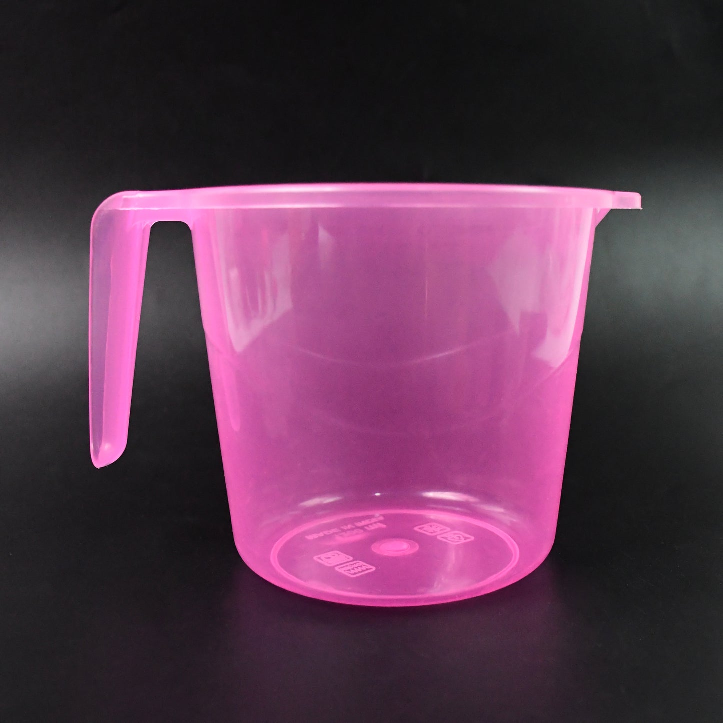 Plastic round transparent bath water mug with mixed colors, 1200 ml capacity, ideal for home and kitchen use.