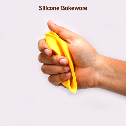 Wukusy Star Shape Silicone Resin Mold, flexible kitchen tool for crafting resin and DIY projects.