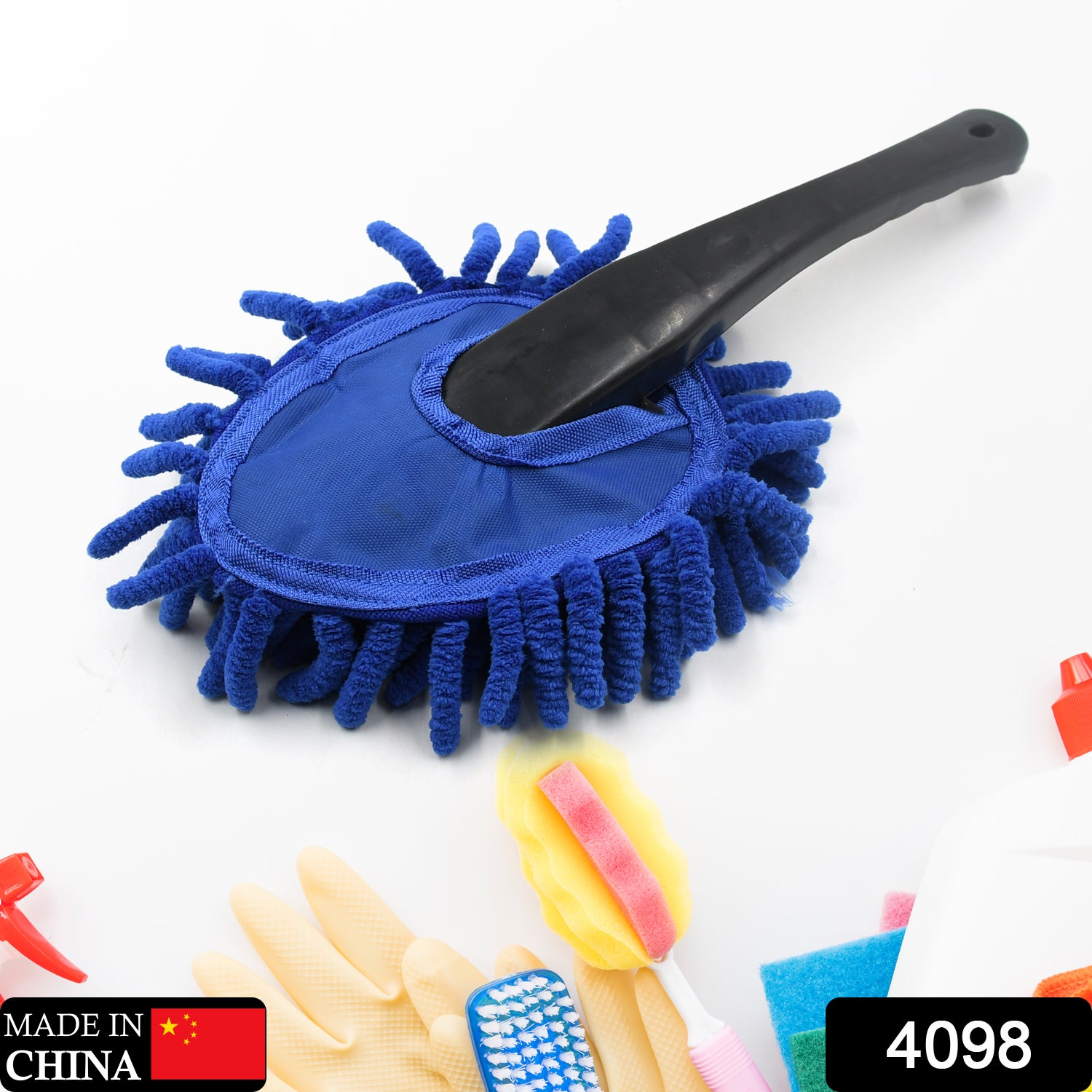 Wukusy 4098 Car Wash Cleaning Brush with microfiber dusting head for cleaning car glass, windows, and exterior surfaces.
