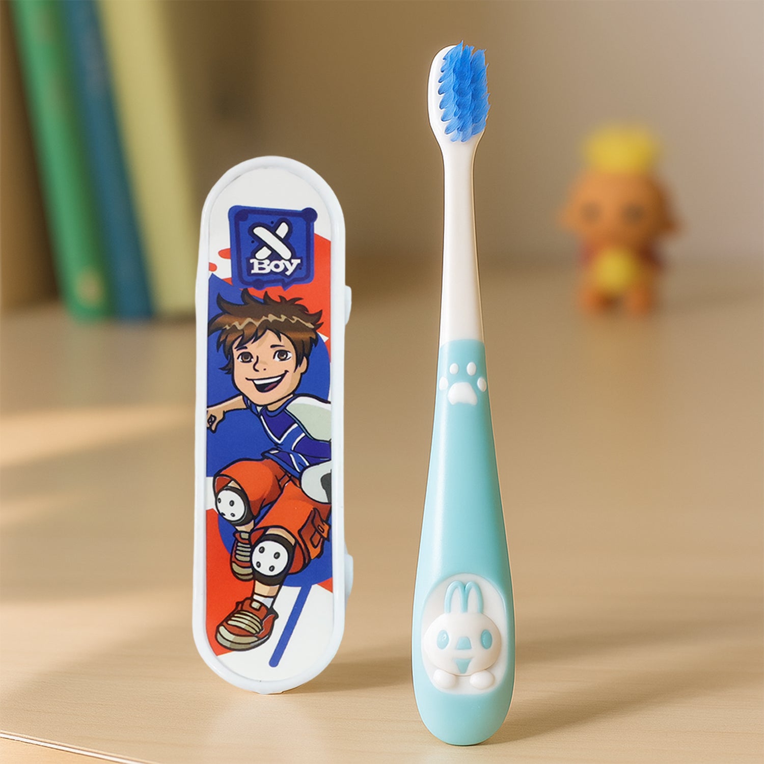 Kids Wukusy cartoon sketchboard toothbrush with colorful handle and playful design, ideal for encouraging children’s oral hygiene.