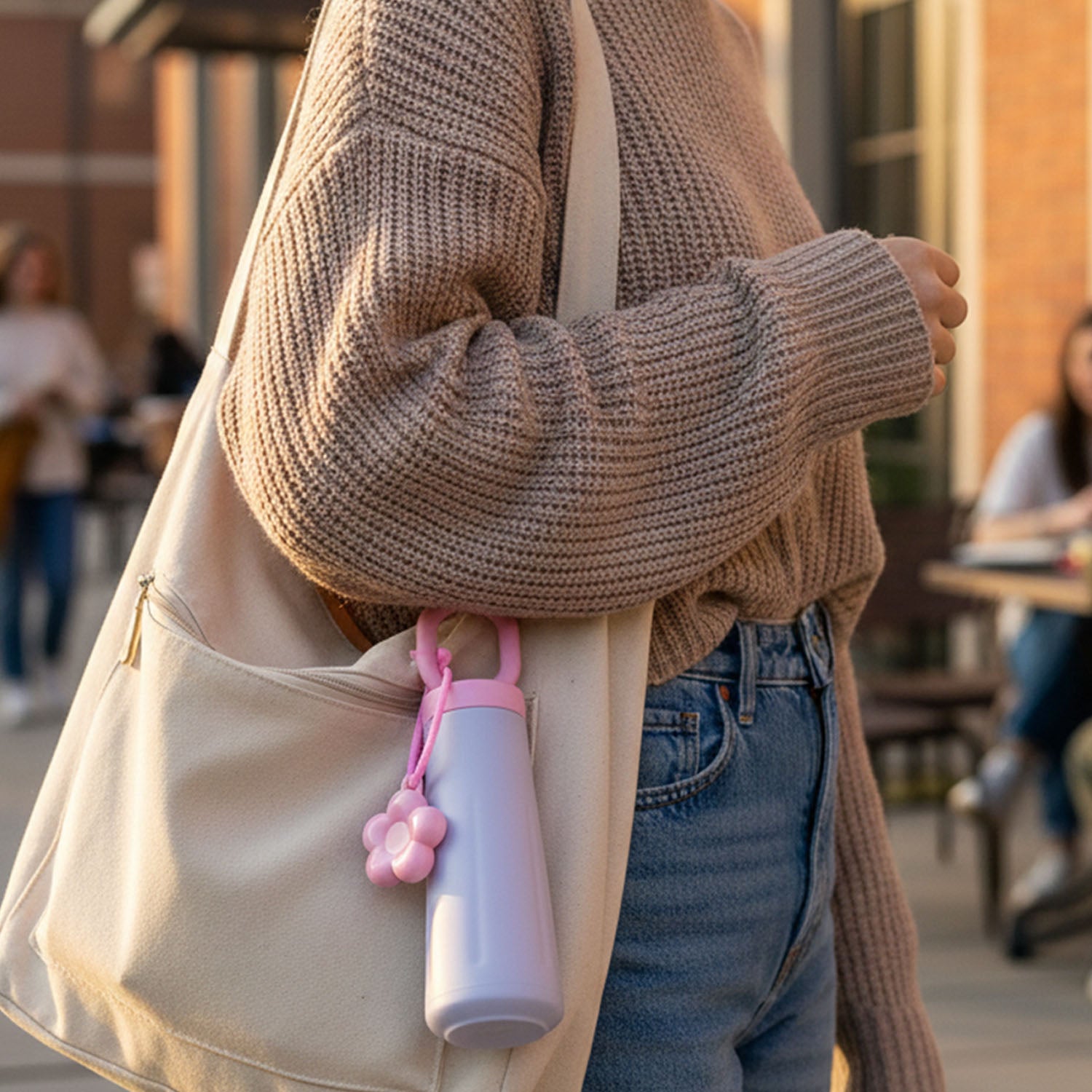 Wukusy 450ml cute portable water bottle with lid, made of durable material, ideal for on-the-go hydration.