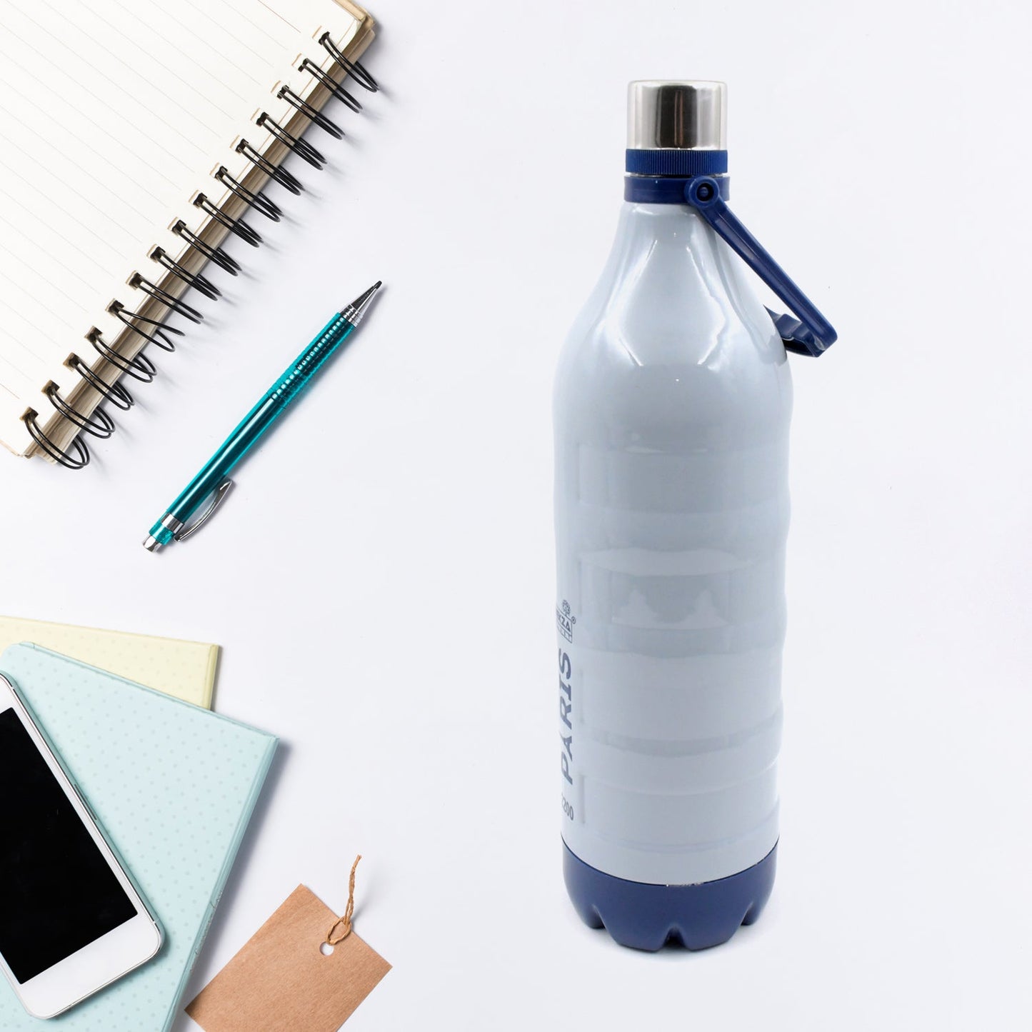 Wukusy plastic insulated water bottle with handle, BPA-free, leak-proof design, suitable for kids, school, gym, and sports.