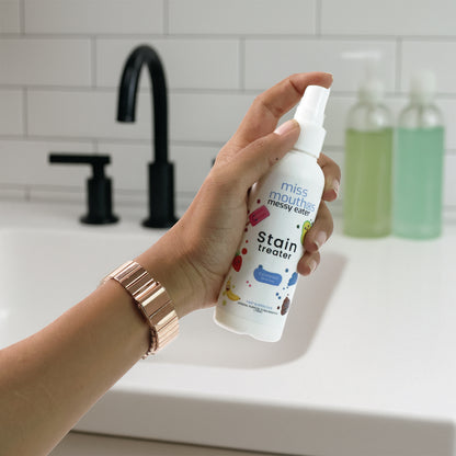 Wukusy Fabric Surface Stain Remover Spray 120ml, a cleaning spray for removing stains from fabric surfaces.