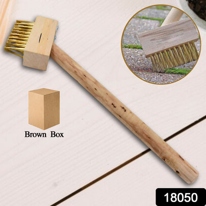 Wukusy wooden handle paving brush with bristles for patio cleaning and weed removal in home improvement projects