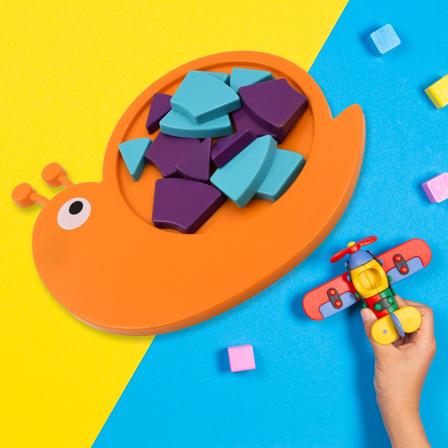 Wukusy snail puzzle toy for kids, colorful mini travel puzzle with building blocks, promotes motor skills and reasoning for ages 3-6.