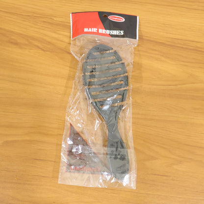 Wukusy plastic soft wide tooth detangling hair comb, lightweight and gentle for easy hair brushing and detangling.