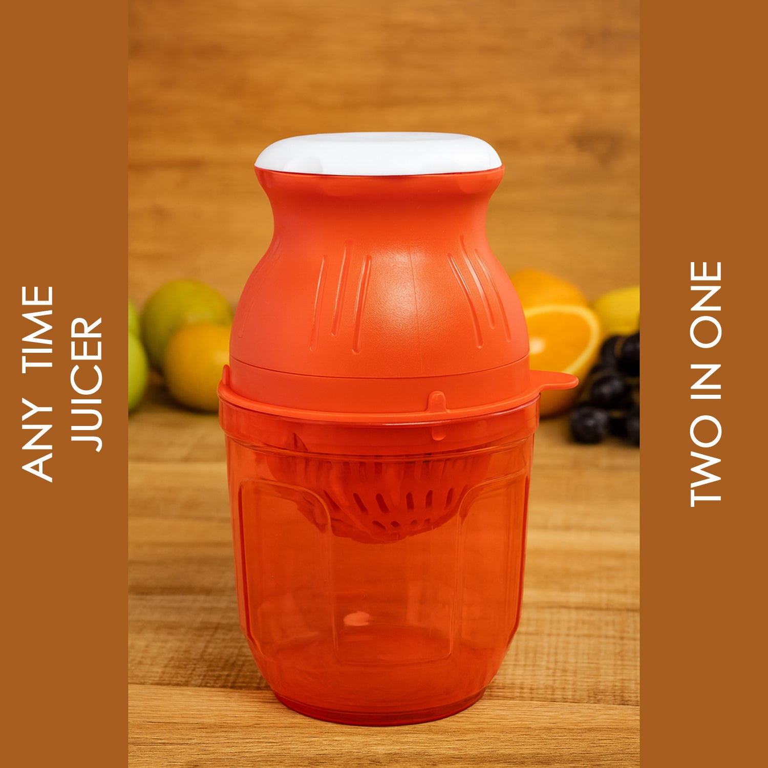 Wukusy Supermom handheld manual juicer for fresh fruit juice extraction in home and kitchen use.