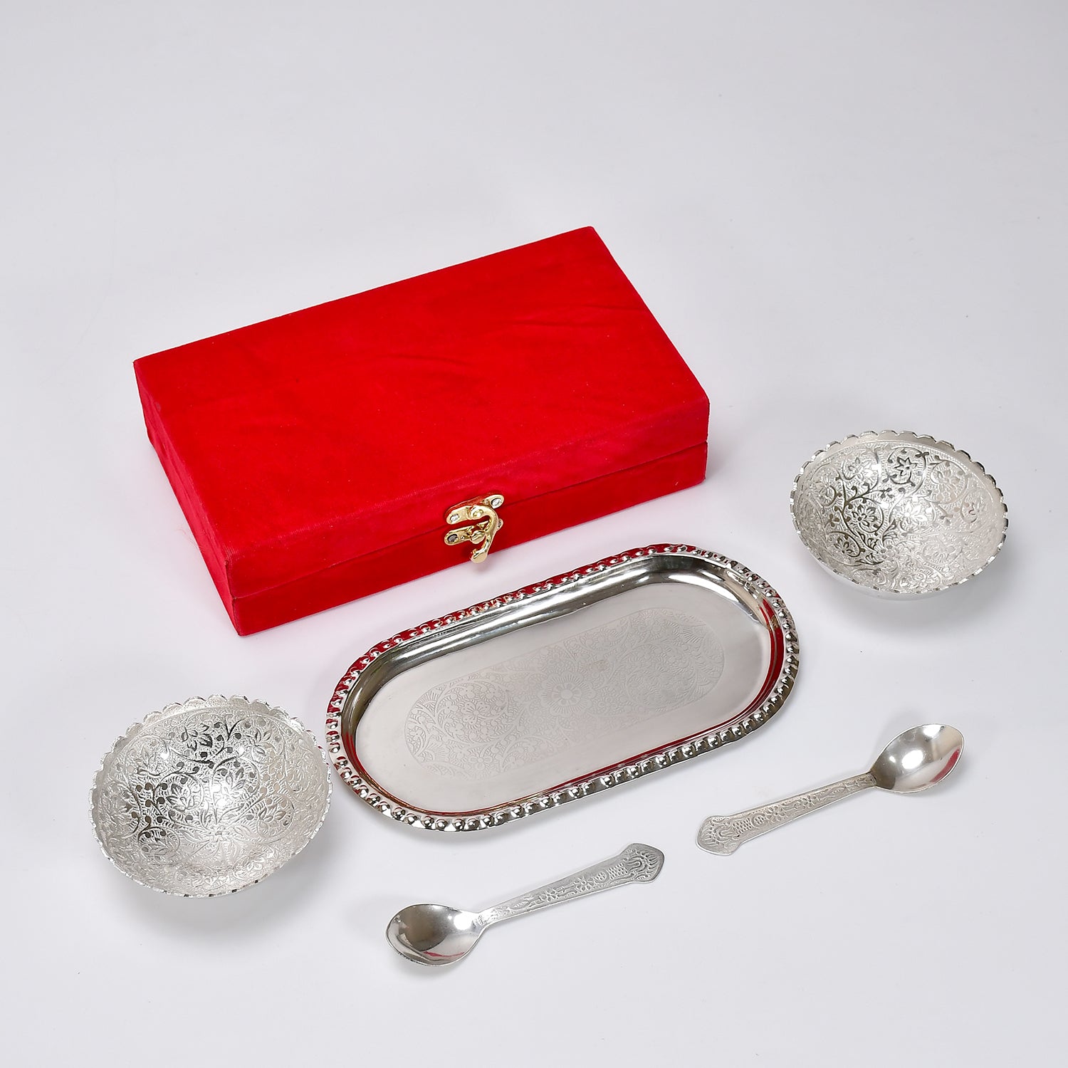 Wukusy silver-plated 2-bowl, 2-spoon tray set with brass finish in a red velvet gift box, ideal for dry fruits and desserts.