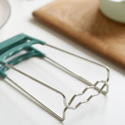 Wukusy 5906 kitchen tongs with clip design, wear-resistant, for lifting bowls and plates in restaurant and kitchen settings