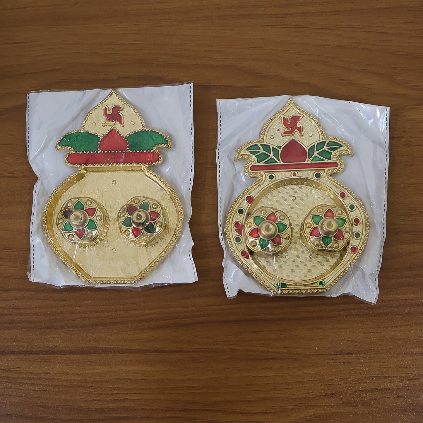 Decorative plastic Kalash-shaped double Kumkum box with mixed design from Wukusy, ideal for home and kitchen decor.