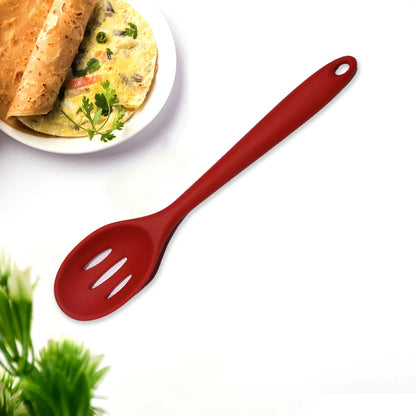 Wukusy 5391 silicone non-stick heat-resistant kitchen turner with a sturdy handle, perfect for flipping and serving food.