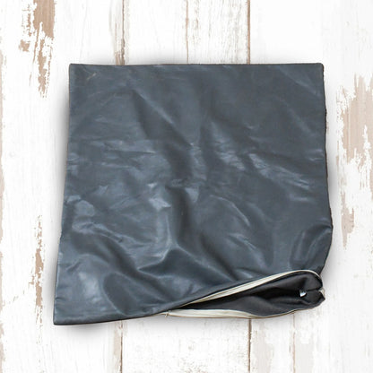 Soft Wukusy pillow cover for couch, 60x60 cm, made of smooth fabric, perfect for home decor and comfort.