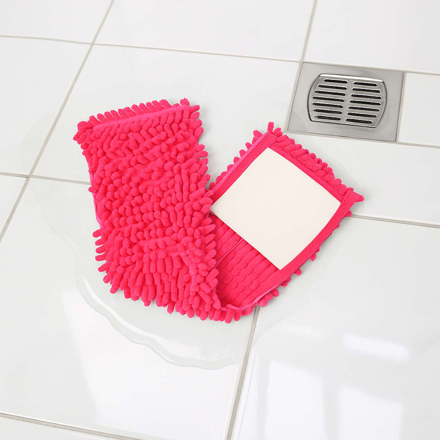 Wukusy microfiber chenille mop refill pad for home improvement, soft and absorbent cleaning pad for microfiber mops.