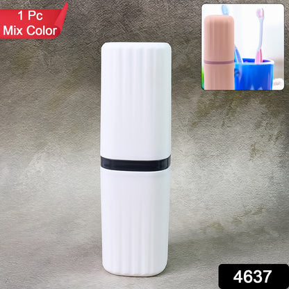 Wukusy plastic hygienic toothbrush travel case in clear, portable design for safe storage of toothbrushes during travel.