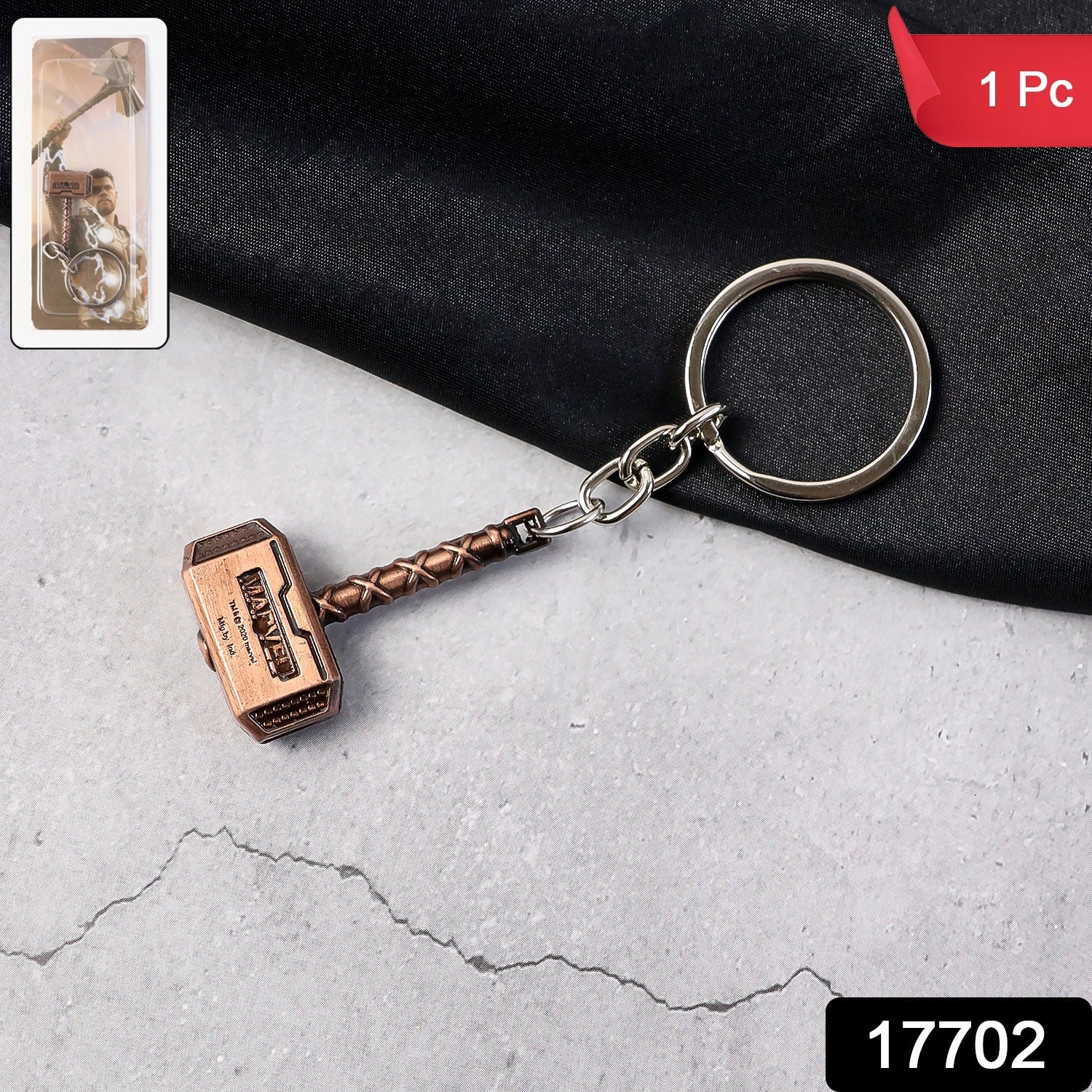 Wukusy metal hammer-shaped keychain accessory with a detailed hammer design on a keyring.