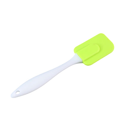 Wukusy silicone cooking spatula for baking, 18 cm long, with a flexible head and ergonomic handle, ideal for stirring and scraping.