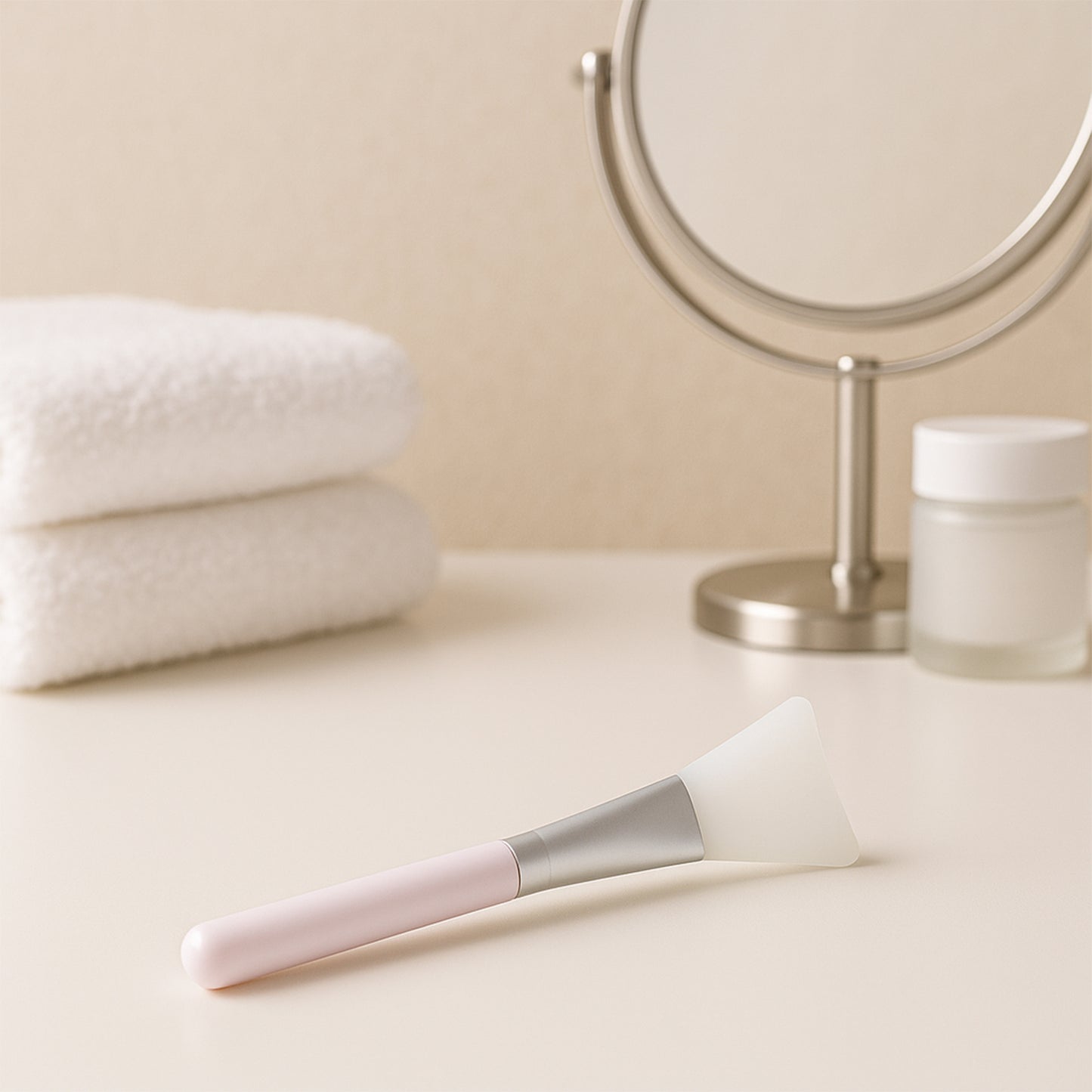 Wukusy silicone face mask applicator brush showing a soft, flexible brush for easy, even facial mask application in health and beauty.