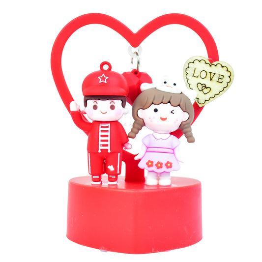 Wukusy romantic couple love showpiece with heart frame, home decor sculpture featuring a couple embracing, decorative and charming.
