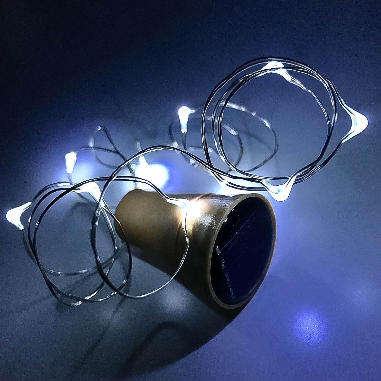Wukusy wine bottle cork string light with multi-LED bulbs on copper wire, 2m cable, battery-operated, white color, home decor lighting