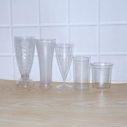 Clear, unbreakable plastic drinking glass with mixed design from Wukusy, featuring a durable, stylish reusable glass for beverages.