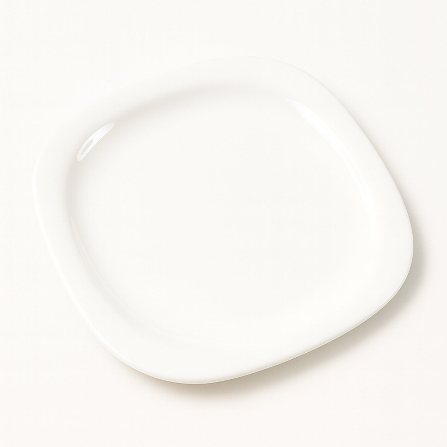 Wukusy premium square dinner plate, 32 cm, made of durable ceramic, displayed on a kitchen countertop.
