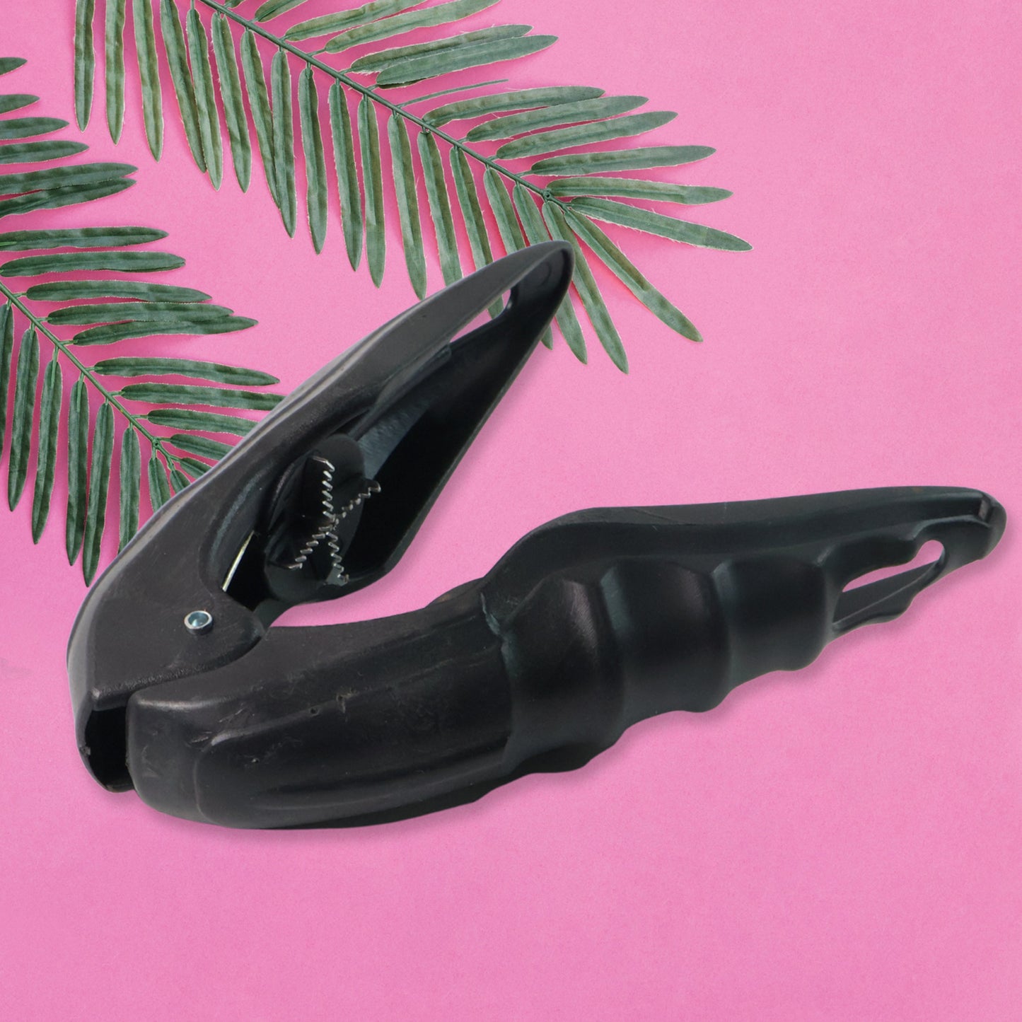 Wukusy multipurpose walnuts and seafood cracker tool, sturdy metal kitchen tool for cracking nuts and seafood shells.