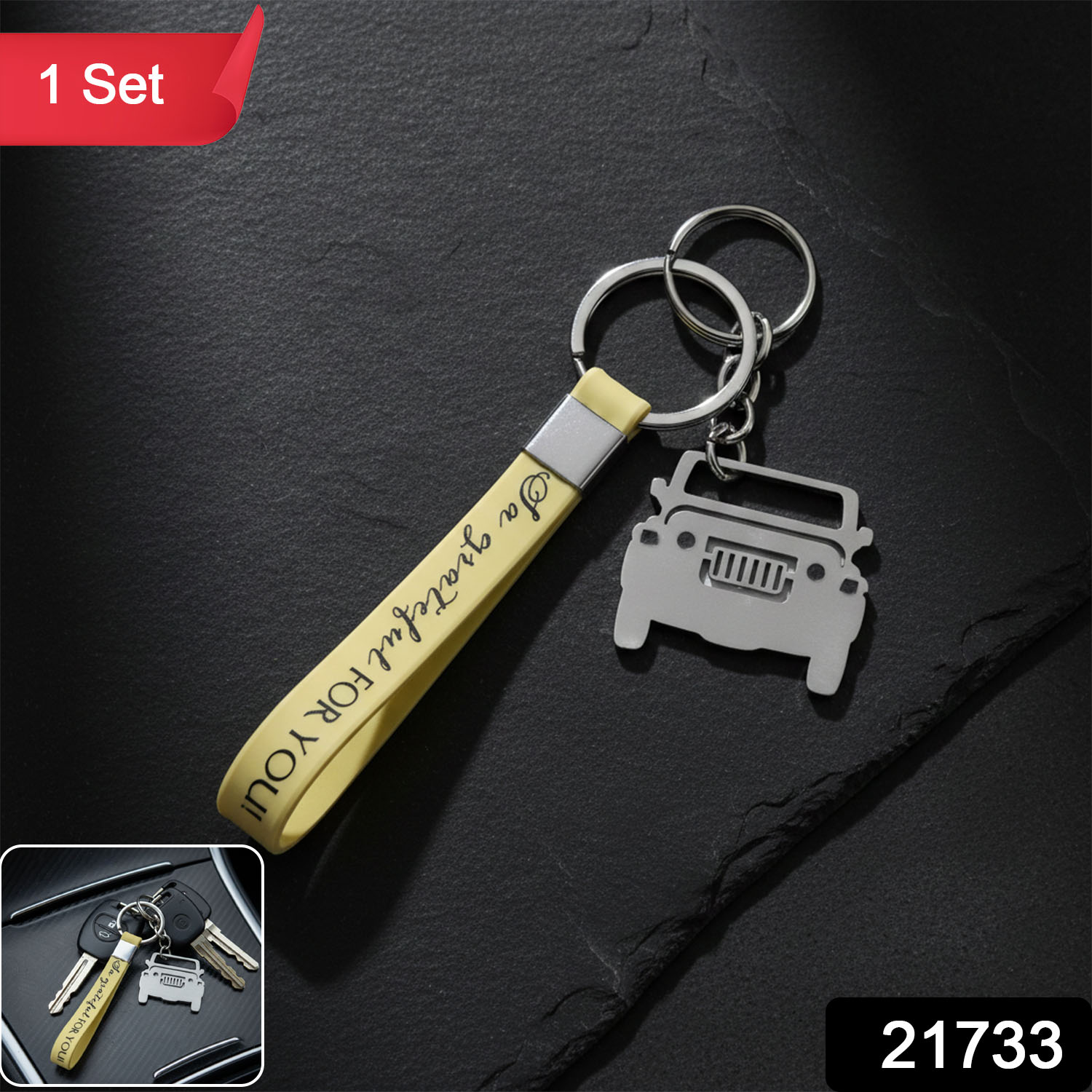 Wukusy stylish dual-keyring metal car keychain set with two durable metal keyrings displayed on a white background.