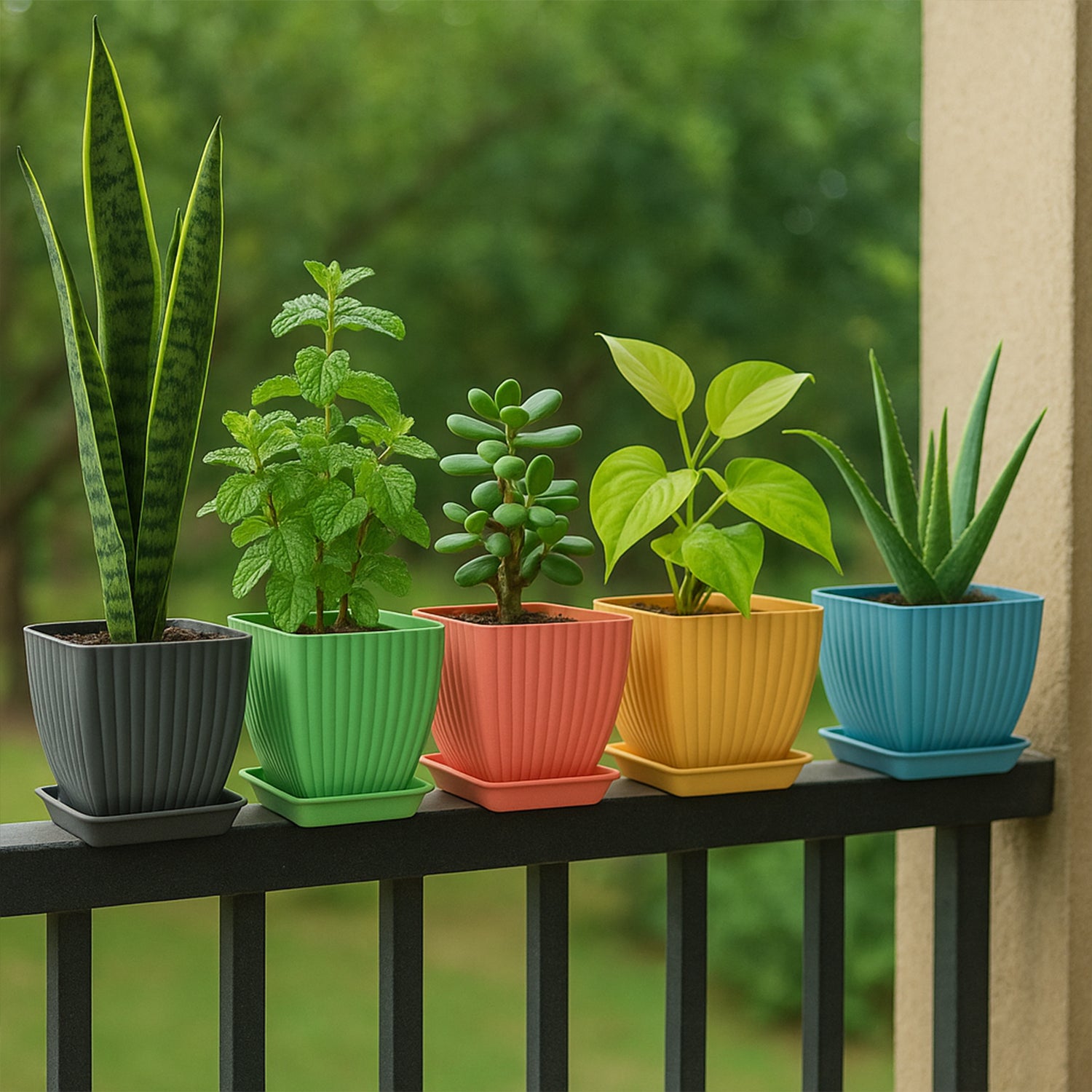 Set of five square plastic flower pots for garden planting, by Wukusy, with a modern, stylish design for outdoor or indoor use.