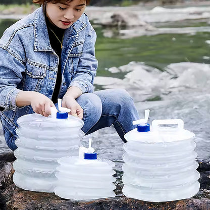 Wukusy outdoor camping collapsible water container with carry handle and tap valve, made from large food-grade material.