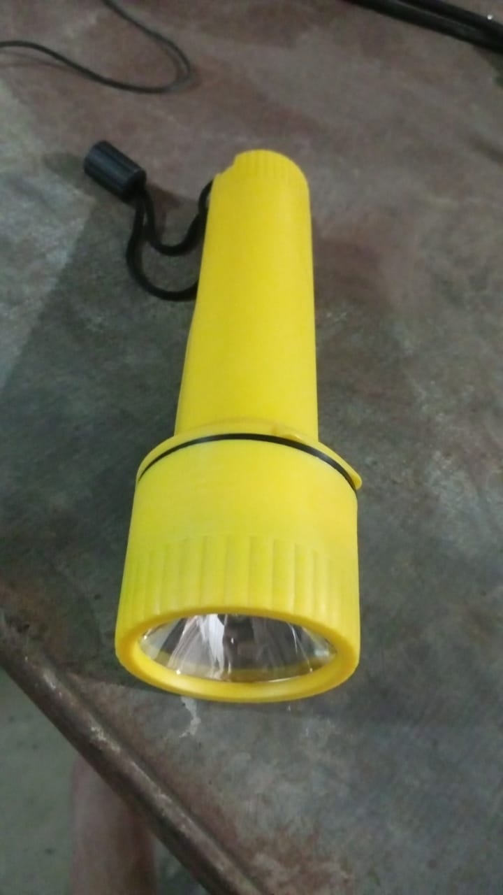 Wukusy Bigled flashlight torch light with battery compartment, battery not included, suitable for home improvement and outdoor use