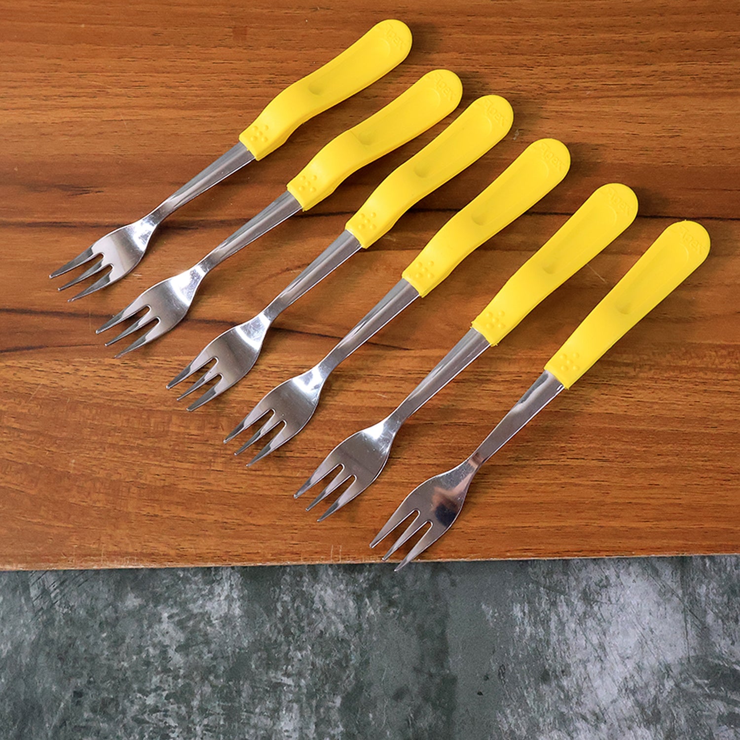 Wukusy Supermom Premium Stainless Steel Big Fork set, six-piece kitchen utensil with large, durable forks for home and dining use