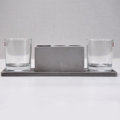 Wukusy 5223 2-wine glass marble holder with attractive design for hotel and cafe use, showcasing elegant glass display.