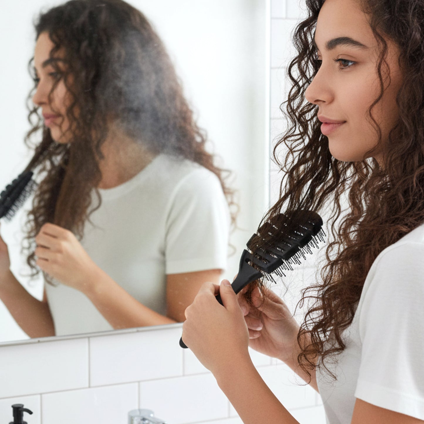 Wukusy plastic soft wide tooth detangling hair comb, lightweight and gentle for all hair types, shown in close-up.